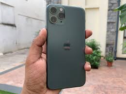 An unprecedented leap in battery life. Apple Iphone 11 Pro Review Ultimate Camera Champion Deccan Herald