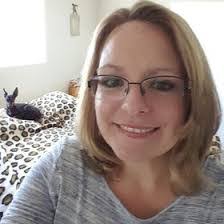 April Landers's Instagram, Twitter & Facebook