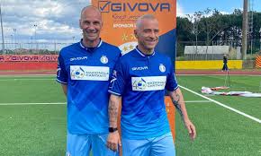 Explore tweets of nazionale cantanti @nazcantanti on twitter. Nazionale Cantanti Giacomo Ricci Con Gli Artisti A Cattolica