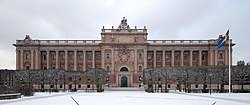 Uppgiften prövar följande del av kunskapskravet; Sveriges Riksdag Wikipedia