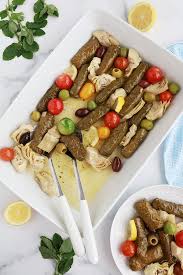 Feuilles De Vigne Farcies Artichauts Marines Tomates Cerises Olives Recette Feuille De Vigne Farcie Alimentation Apero Dinatoire