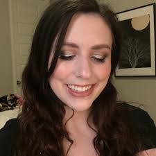 Katie Ellinger's Instagram, Twitter & Facebook