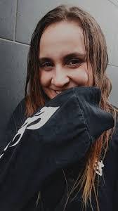 Aida Diaz's Instagram, Twitter & Facebook