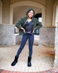 This is lululemon's original yoga pant fabric and the one people commonly think of when they picture lululemon leggings. Comparing The 7 Best Lululemon Leggings Worth It 2021 Guide