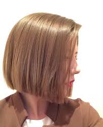Bobs have always been quite the hot favourite among celebrities and runway stars! For A Different Style Blunt Bob Haircuts