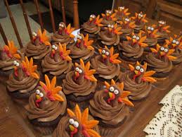 Just pipe on green frosting and top with candy for the cutest pumpkin cupcakes ever! Thanksgiving Cupcakes Thanksgiving Desserts Thanksgiving Cupcakes Thanksgiving Treats