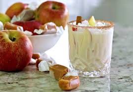 Baileys Apple Pie Drink Recipe With Crown Apple Apple Pie Drink Recipe Apple Drinks Recipes Apple Pie Drink