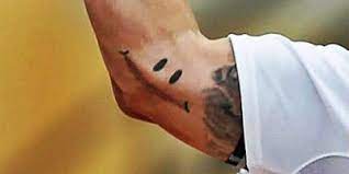 Here are some great examples of when tattoo artists really nailed it when covering up birthmarks, scars, and other blemishes. Pin On Yankee Stuff You Should Know Byb