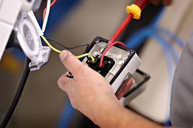 Residential Electrician Ferntree Gully - 0413 144 296