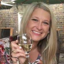 Emily Busick (emilybusick)