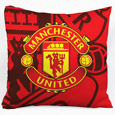 Download the vector logo of the manchester united fc brand designed by benjo in coreldraw® format. Podushki S Foto Dekorativnye I Podarochnye Na Zakaz Kupit