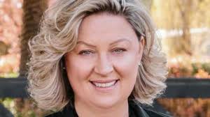 Real estate agent Debra Lawry accused of stealing hundreds of thousands  from clients and employees