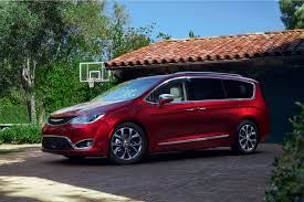 View detailed specs, features and options for all the 2020 chrysler pacifica hybrid configurations and trims at u.s. 2020 Chrysler Pacifica Review Ratings Specs Prices And Photos The Car Connection