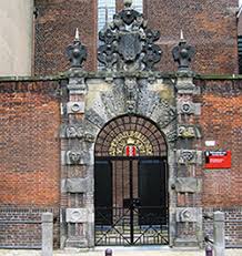 Come and learn about parque llera plus the red light district areas for you to enjoy. The Red Light District The Oldest Canals In Amsterdam Amsterdam Info