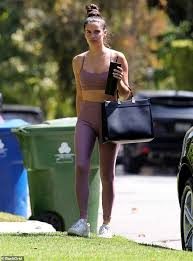Sara sampaio date of birth: Sara Sampaio Flashes Her Abs On Her Way To Pilates Class