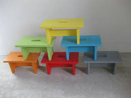 Petit Banc En Bois Massif Colore Chambre D Enfant De Bebe Par Lartelier Petit Banc En Bois Chaise Enfant Banc Bois