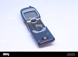 Altes Nokia 7110 Mobiltelefon mit Flip ...