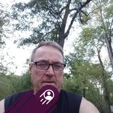 If your eyes are healthy, what animal is in this picture?