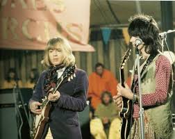 During 1968, the rolling stones were somehow lost, having begun to experiment the year before with psychedelic rock, from which resulted in the look back: Brian S Last Public Performance Rock And Roll Circus Brian Jones Rolling Stones Rolling Stones Keith Richards
