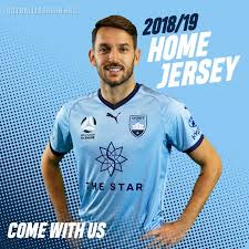 Browse our wide range of sydney fc merchandise which include caps, tees, pants, jerseys and more available online or in a rebel store near you. Sydney Fc Kit A League Sydney Fc Chasing Back To Back Titles Kit Alle Infos Zum Verein Sydney Fc Kader Termine Spielplan Historie Wettbewerbe Sundara Jonekaoneka
