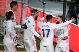 Atletico madrid take on la liga leader real madrid at the vicente calderon. Real Madrid 2 0 Atletico Madrid Hosts Earn Bragging Rights After Casemiro Header And Oblak Own Goal Daily Mail Online
