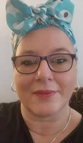 Robyn Stanley's Instagram, Twitter & Facebook