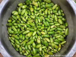 5 biji belimbing buluh yang direbus dan dituskan. Mrs Secretary Projek Merebus Belimbing Buluh