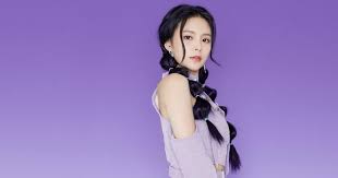 Elkie (엘키) chong tingyan (莊錠欣) outros pins Y9xtulqhwi0z4m