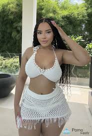 Angela2saucy – Revealed private collection from OnlyFans