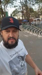 Montagem do Arena The Wall