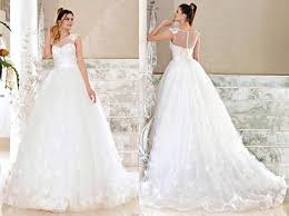 In unserer bildergalerie haben wir viele schöne bilder zum nachmalen gesammelt. Schmetterling Spitze Brautkleid Mit Spitze Korsett Und Tull Etsy