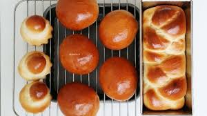 A Fresh Brioche Can Be Served With Jelly Or Other Preserves To Accompany Tea Or Coffee Or With Pate Or Hors D Oeuvre The Tops Of In 2020 Food Brioche Recipe Brioche