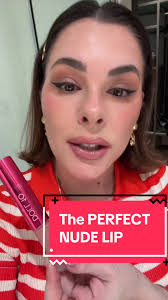 One pallet can do it all! This pallet is a great tool to contour, bron...