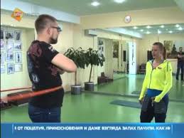 как правильно крутить хулахуп чтобы убрать живот и бока видео Kakoj Obruch Vybrat Youtube