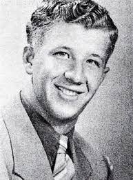 Ann Specht's Instagram, Twitter & Facebook