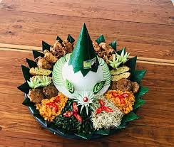 Nasi kuning identik suatu simbol suatu acara seperti misalnya syukuran, ulang tahun, dll. Nasi Kuning Ketan Betawi Resep Nasi Kuning Komplit Keluarga Nugraha Resep Bumbu Enak Masak Sampai Nasi Menjadi Setengah Matang Berlaku Juga Untuk Yang Menggunakan Rice Trends 24