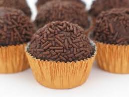 Brigadeiro Brasilianisches Schoko Konfekt Rezept Mit Bild Rezept Brasilianische Rezepte Leckereien Pralinen Selber Machen Rezept