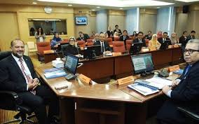 Cari tahu tantangan dan peluang konten digital di 2018 bersama menteri komunikasi dan informatika. Menteri Baru Komunikasi Dan Multimedia Gobind Singh Deo Mula Bertugas Secara Rasmi Gempak