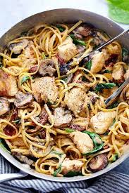 One Pot Creamy Chicken Mushroom Florentine The Recipe Critic Recipes Food Stuffed Mushrooms