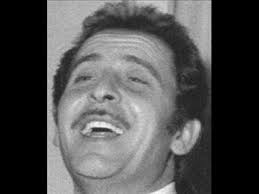 Uno dei musicisti di maggior rilievo nella musica italiana del '900, domenico modugno ha raccolto enormi successi in partia e all'estero grazie a delle canzoni di musica leggera. Domenico Modugno Musetto Youtube