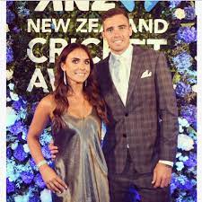 Tim southee took his 300th test wicket as new zealand closed in on victory over pakistan in the first test at mount maunganui. Tim Southee Wife Height Age Stats Bowling Speed Ipl 2020 Net Worth