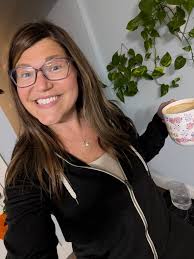 Hi! I'm wanting to do a follow post! Let's be friends but for REAL!