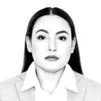 Betsy Arce's Instagram, Twitter & Facebook