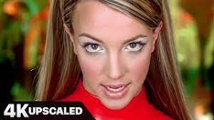 Spears took on a racier image when she released this song. Oops I Did It Again Von Britney Spears Laut De Song