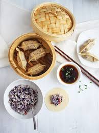 Jiaozi Vegetarische Dumplings Taste Of Travel Rezept Asiatisches Essen Dumplings Rezepte Rotkraut