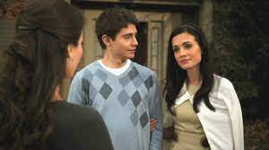 But once fans have watched every episode of this thrilling show, they can easily divide up the main and minor characters into heroes and villains. Wren Kingston Pretty Little Liars Wiki Fandom
