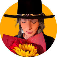 Tamara Page's Instagram, Twitter & Facebook