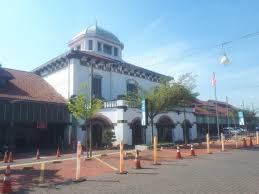 Stasiun semarang tawang (smt), juga disebut stasiun tawang, adalah stasiun kelas besar tipe a di tanjung mas, semarang utara, semarang. Stasiun Semarang Tawang Wikipedia Bahasa Indonesia Ensiklopedia Bebas