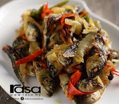 Cara memasak ikan bilis kicap (masak bawang besar). Resepi Ikan Bilis Goreng Bawang
