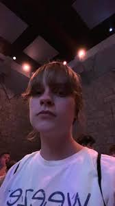 hannah beatty (@honeyhanb)